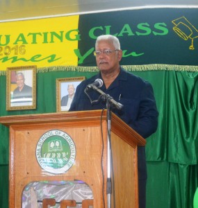 Agriculture Minister Noel Holder while delivering the feature address at the graduating ceremoney