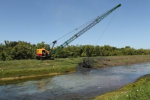 dragline-at-work-clearing-canal-number-one-west-bank-demerara