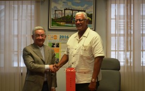 agriculture-minister-noel-holder-and-chinese-ambassador-h-e-zhang-limin