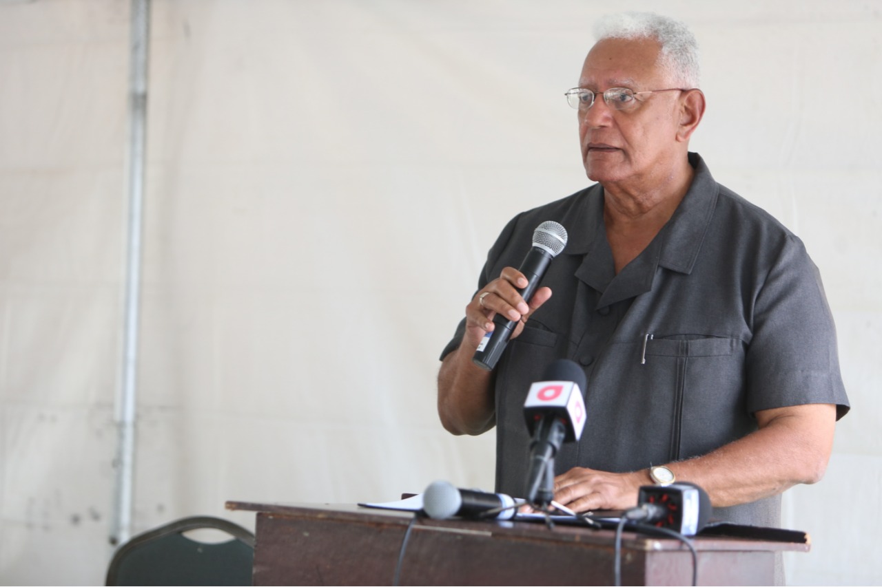 Honourable Minister of Agriculture Noel Holder gives his address 