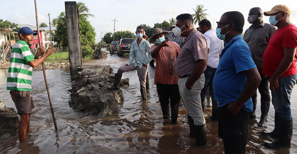 Agri. Minister orders emergency works in Reg. 5 following instances of flooding due to heavy downpour
