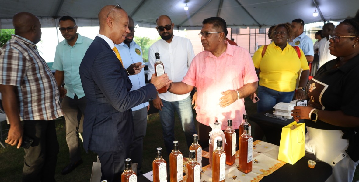 GLDA hosts second annual Honey Fest