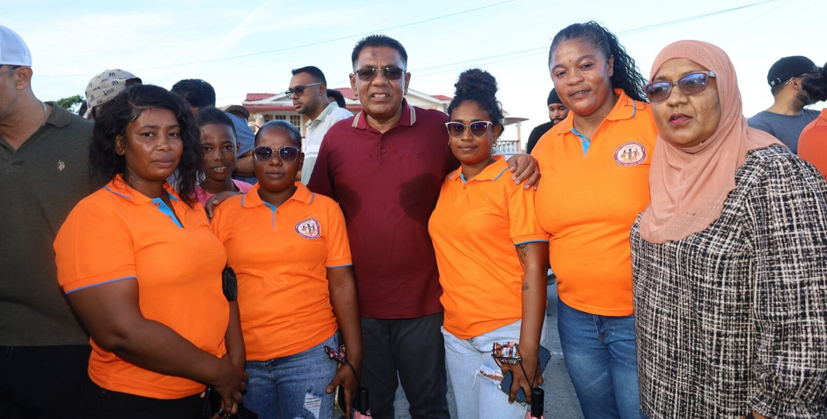 Min. Mustapha commits to working with Den Amstel farmers to boost production