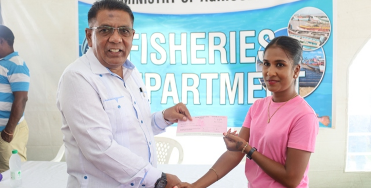 Reg. 4 fisherfolk benefit from $150,000 relief grant