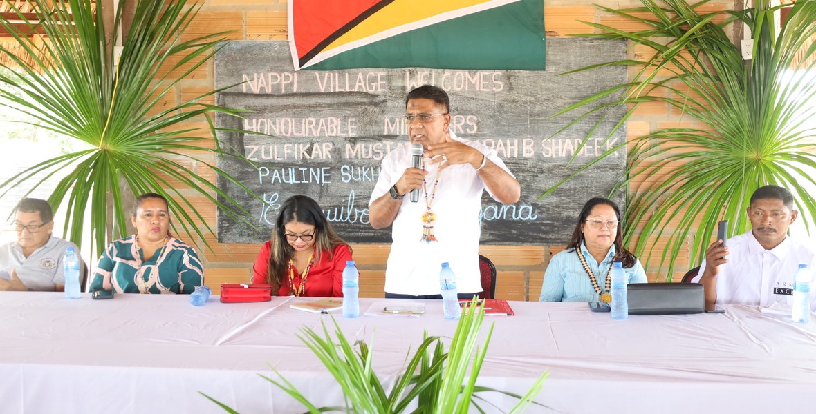 Agri. Minister launches apiculture project in Reg, 9