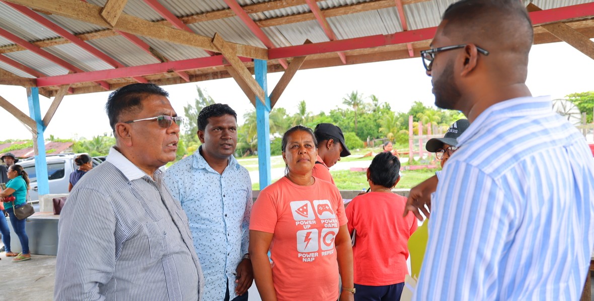 Minister Mustapha announces wide-ranging support for Siriki during Cabinet outreach