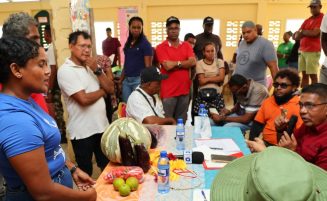 Min. Mustapha engages Laluni farmers on agricultural expansion and diversification